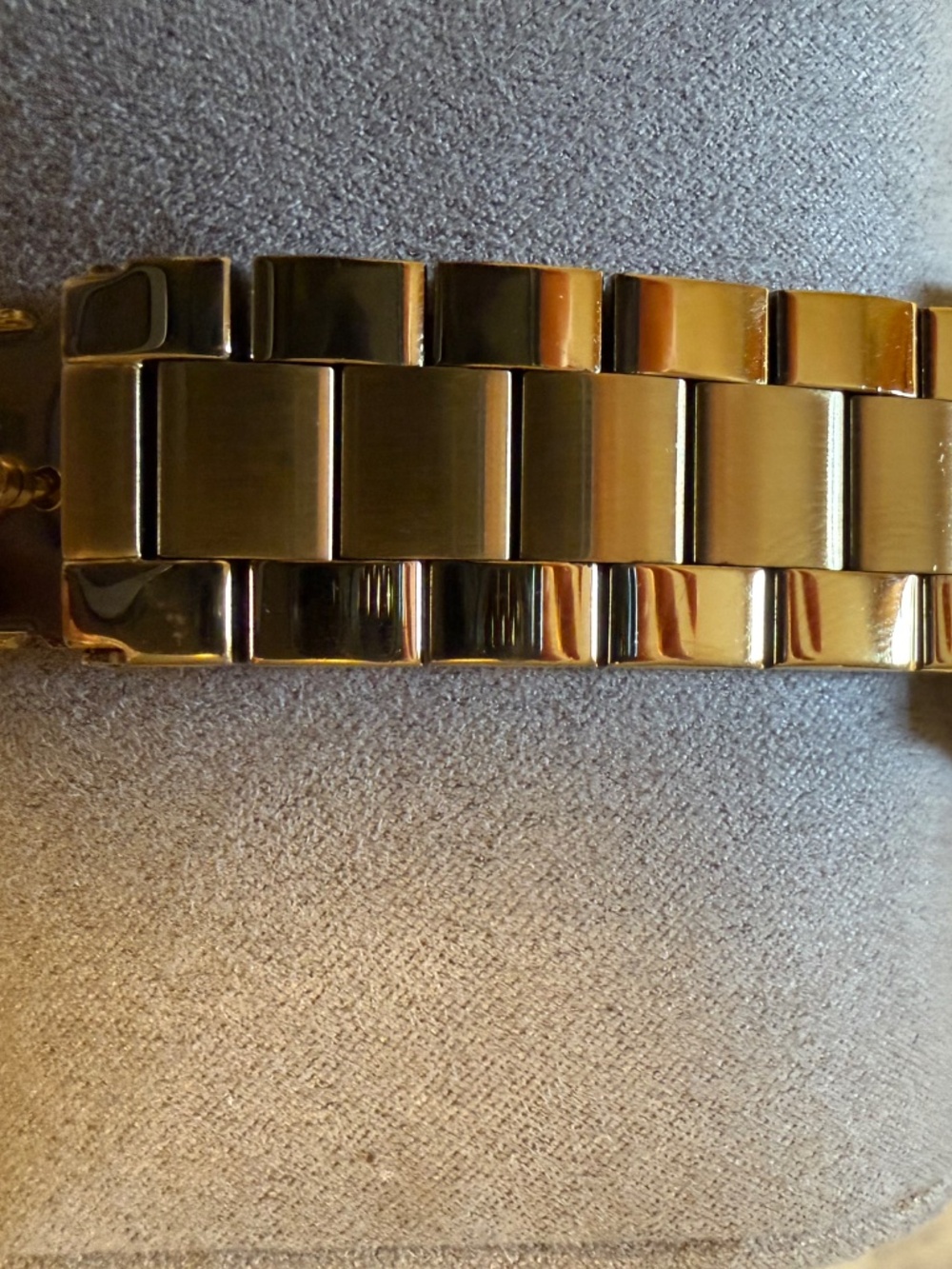 Watch - Picture 4 of 9